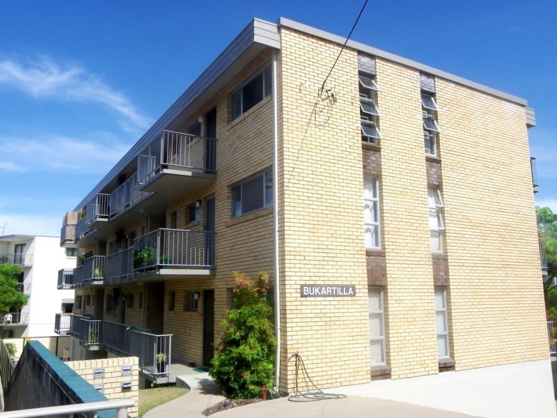 2/5 Orvieto Terrace, Kings Beach QLD 4551