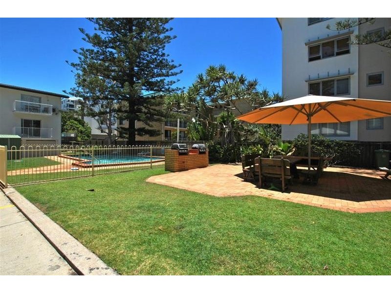 18/5 Dingle Avenue, Kings Beach QLD 4551