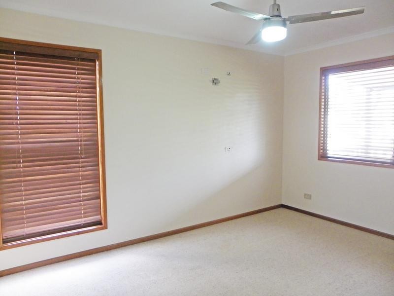 10 Ridgewood Road, Little Mountain QLD 4551