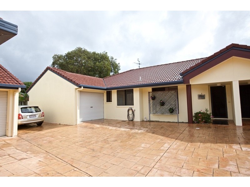 2/23 Suller Street, Caloundra QLD 4551