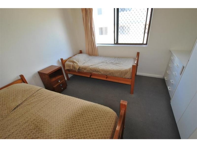 11/6 Merrima Avenue, Kings Beach QLD 4551