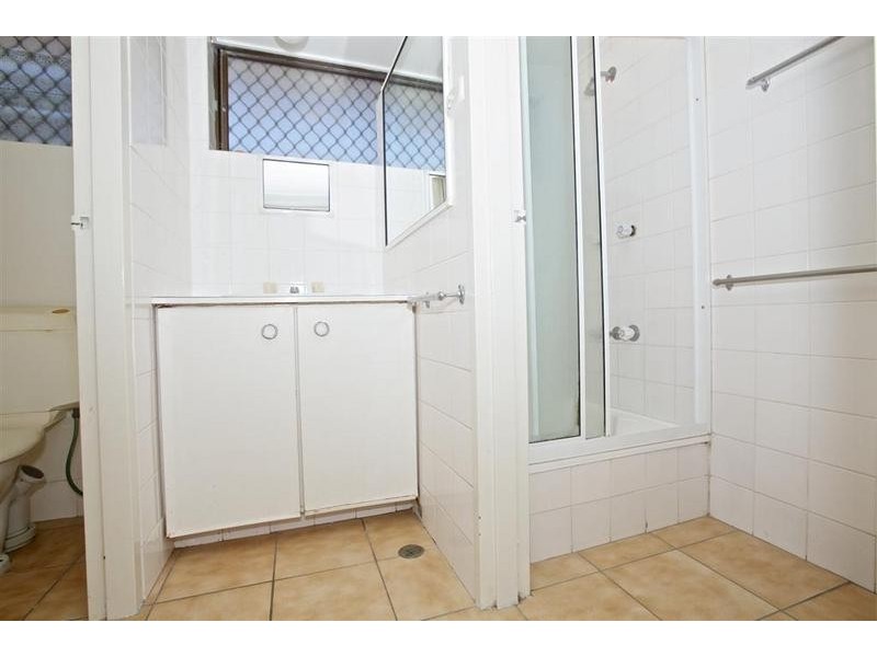 11/6 Merrima Avenue, Kings Beach QLD 4551