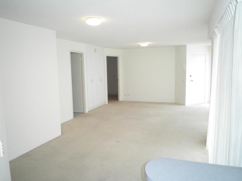 2/12 Mahia Terrace, Kings Beach QLD 4551