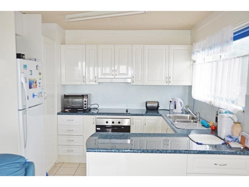 1/8 Queen Street, Kings Beach QLD 4551