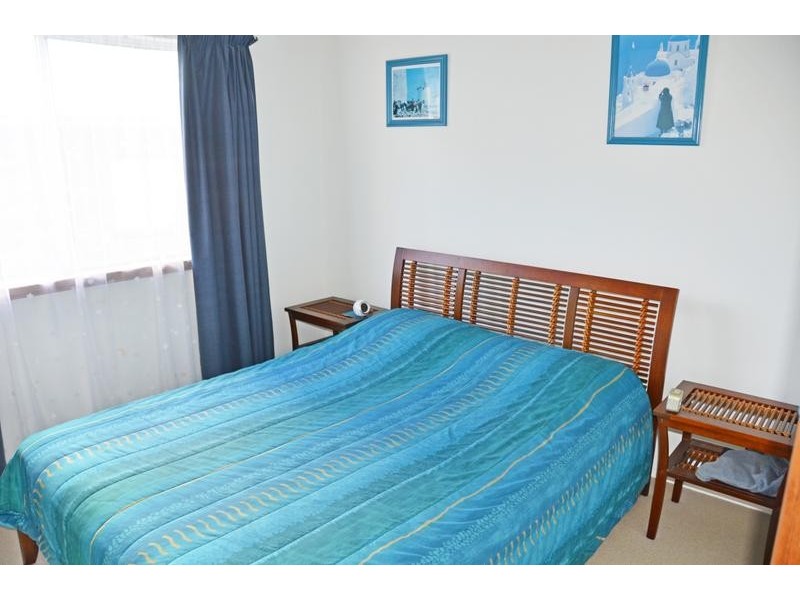 1/8 Queen Street, Kings Beach QLD 4551