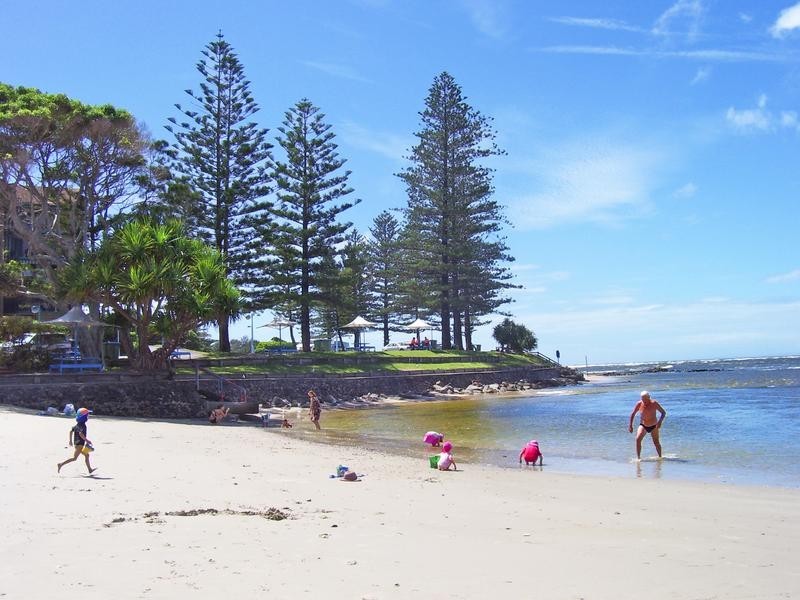 1/8 Queen Street, Kings Beach QLD 4551