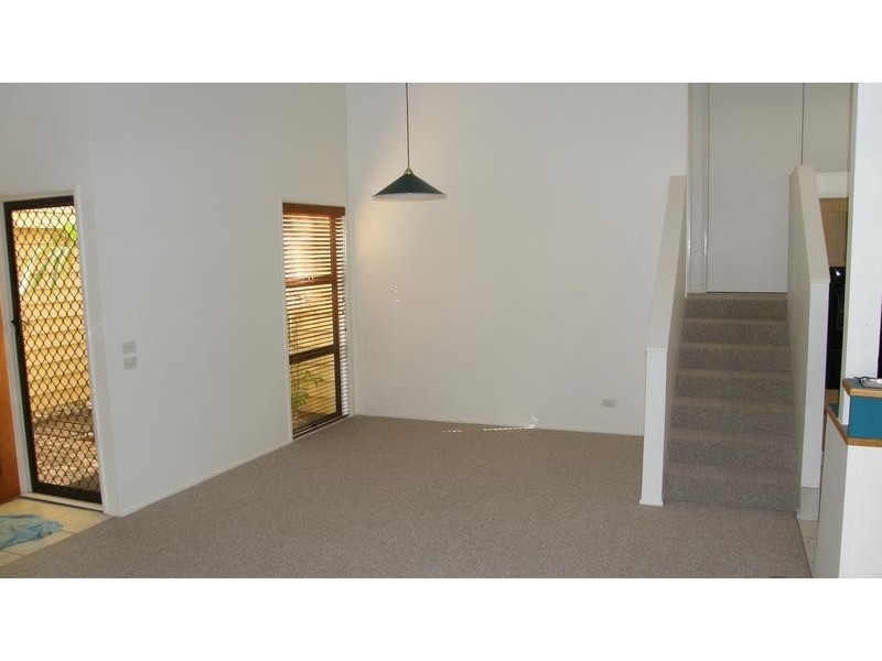 12 Winchester Road, Little Mountain QLD 4551