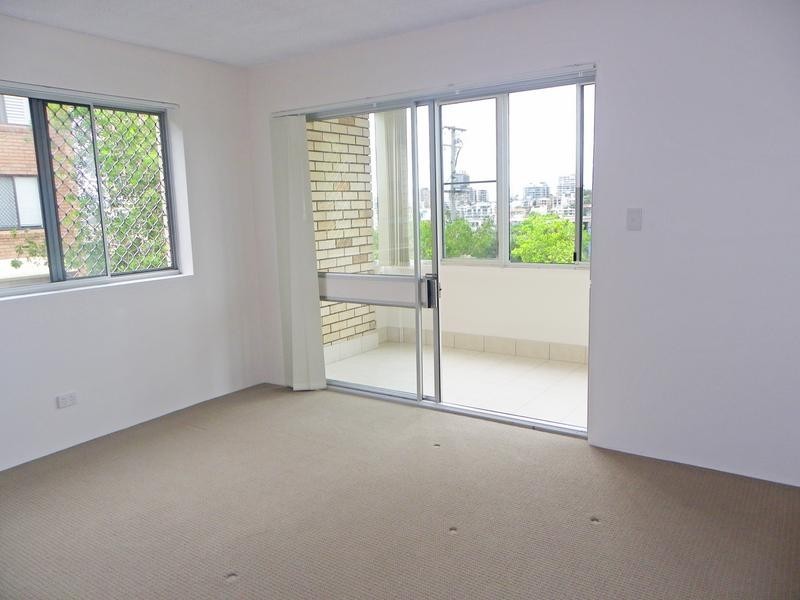 1/41 Albert Street, Kings Beach QLD 4551