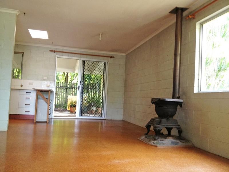 37 Pine Camp Road, Beerwah QLD 4519