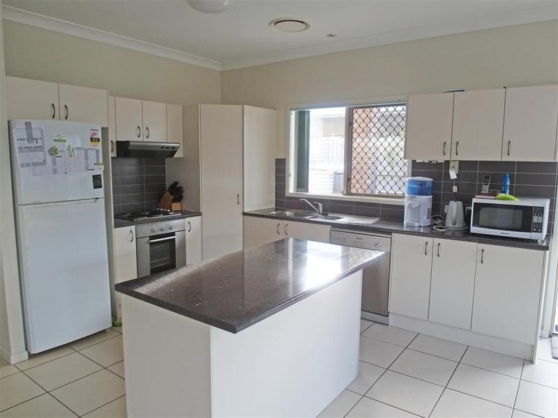 20 Griffin Crescent, Caloundra West QLD 4551