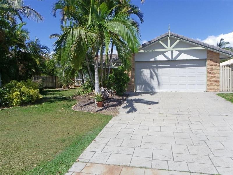 20 Sir Joseph Banks Drive, Pelican Waters QLD 4551