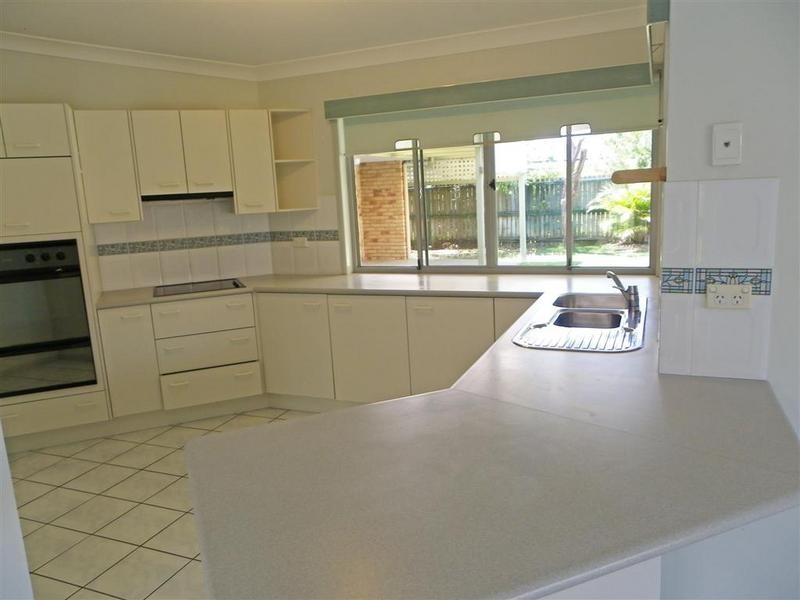 20 Sir Joseph Banks Drive, Pelican Waters QLD 4551
