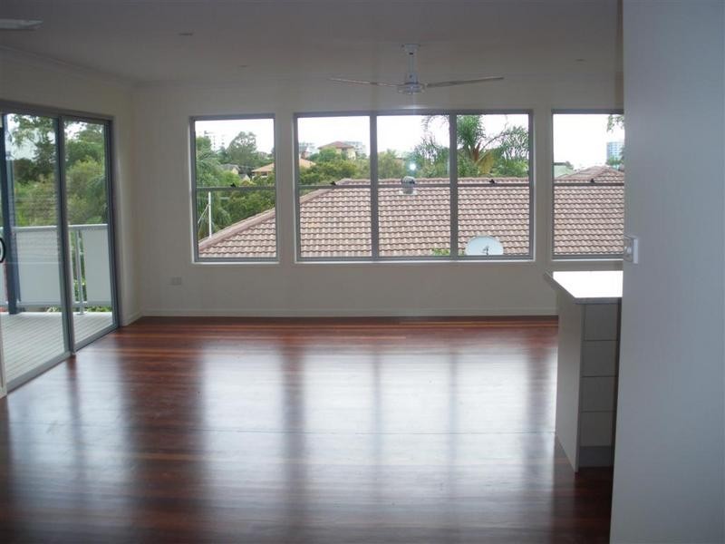 2/4 Regent Street, Caloundra QLD 4551