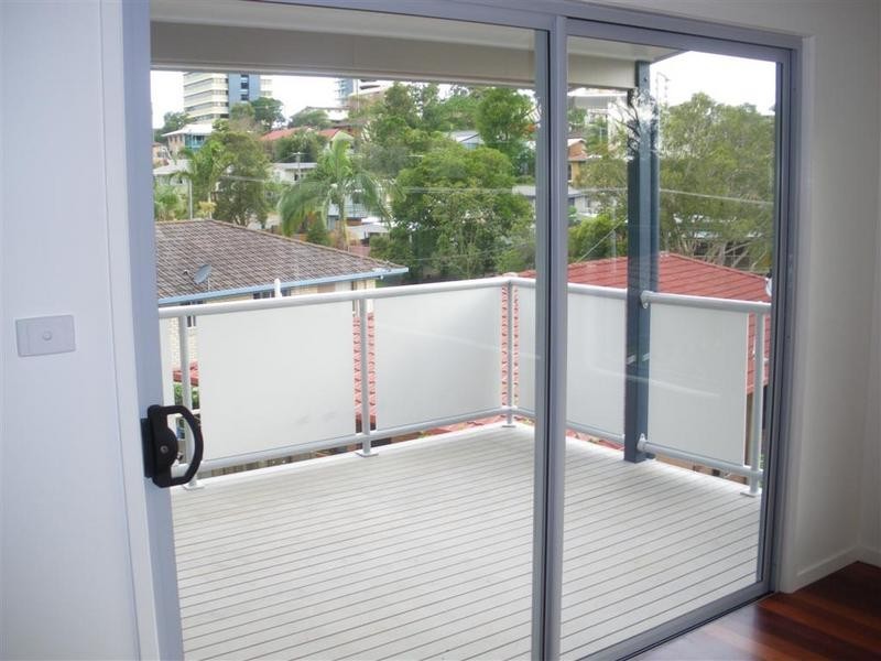 2/4 Regent Street, Caloundra QLD 4551