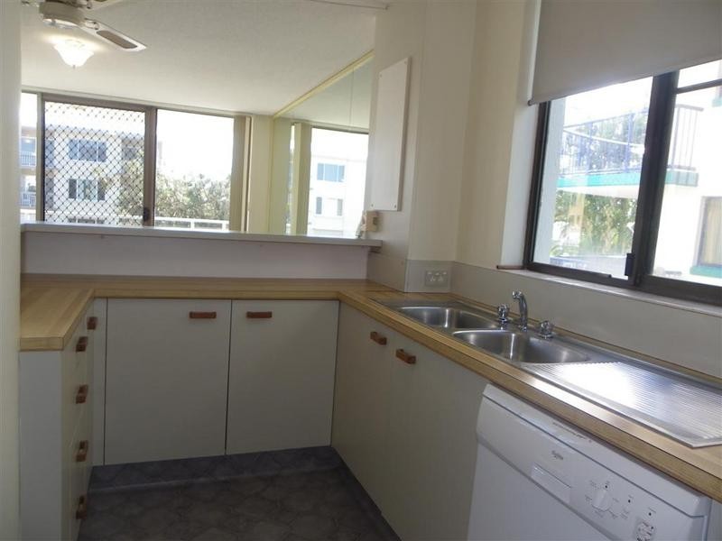 3/7 Latona Avenue, Caloundra QLD 4551
