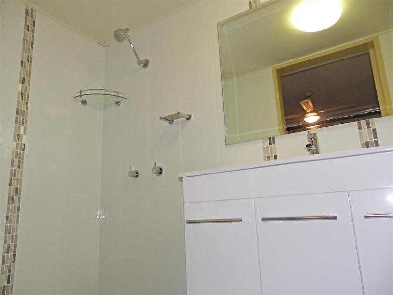3/7 Latona Avenue, Caloundra QLD 4551