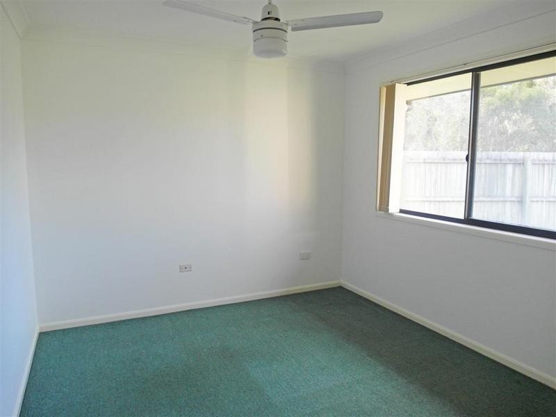 2/11 St James Court, Little Mountain QLD 4551