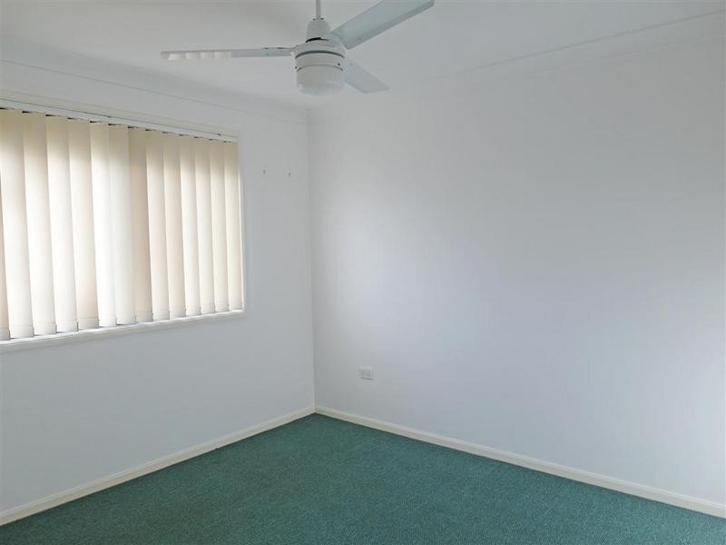 2/11 St James Court, Little Mountain QLD 4551