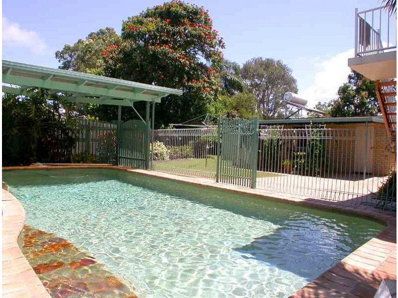 4 Churchill Street, Golden Beach QLD 4551