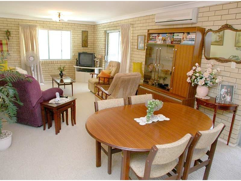 4 Churchill Street, Golden Beach QLD 4551