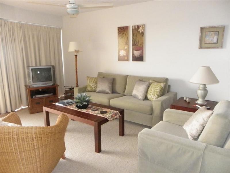 16/3 Landsborough Parade, Golden Beach QLD 4551