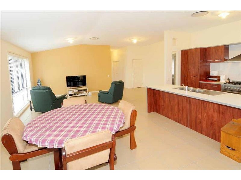 12 Joshua Close, Little Mountain QLD 4551
