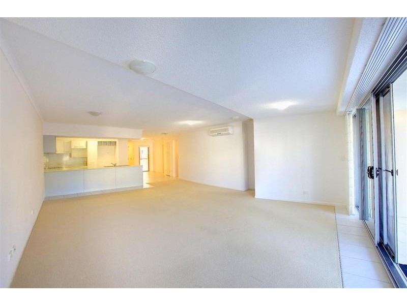 202/56 Lower Gay Terrace, Kings Beach QLD 4551
