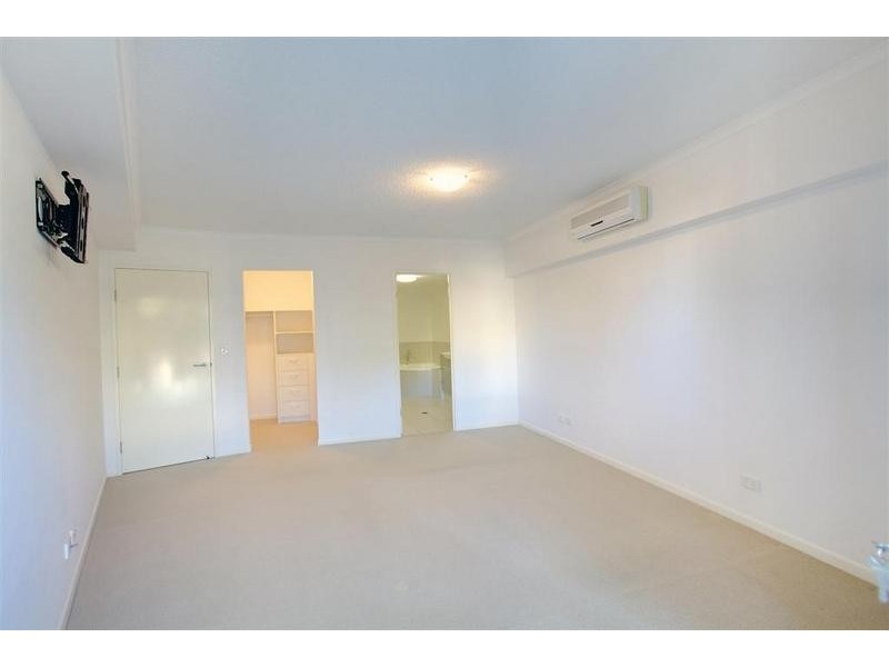 202/56 Lower Gay Terrace, Kings Beach QLD 4551