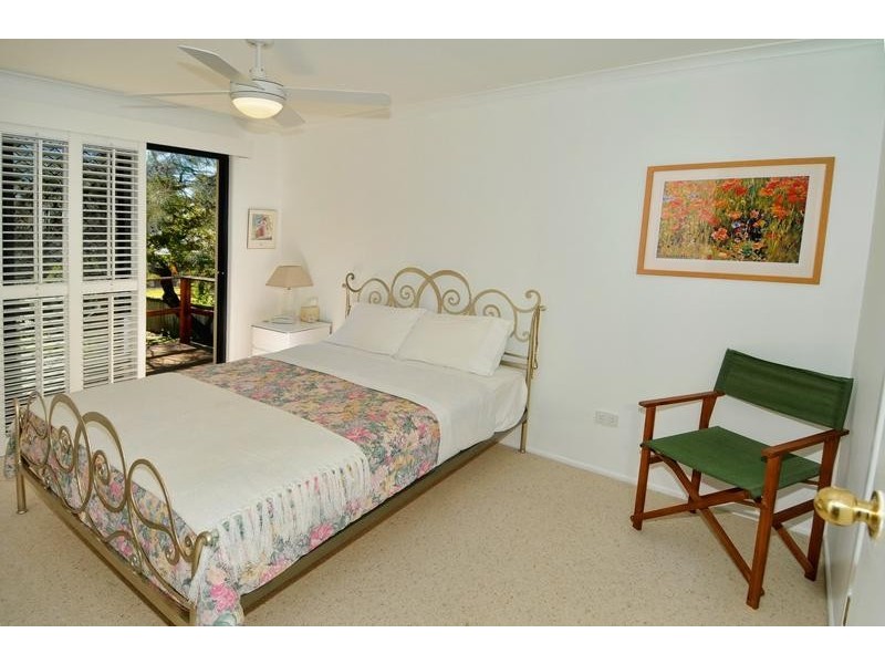 64 Enfield Crescent, Battery Hill QLD 4551