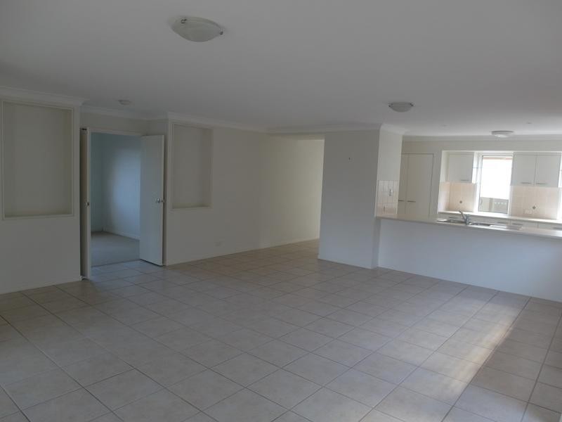 6 Carbeen Place, Meridan Plains QLD 4551