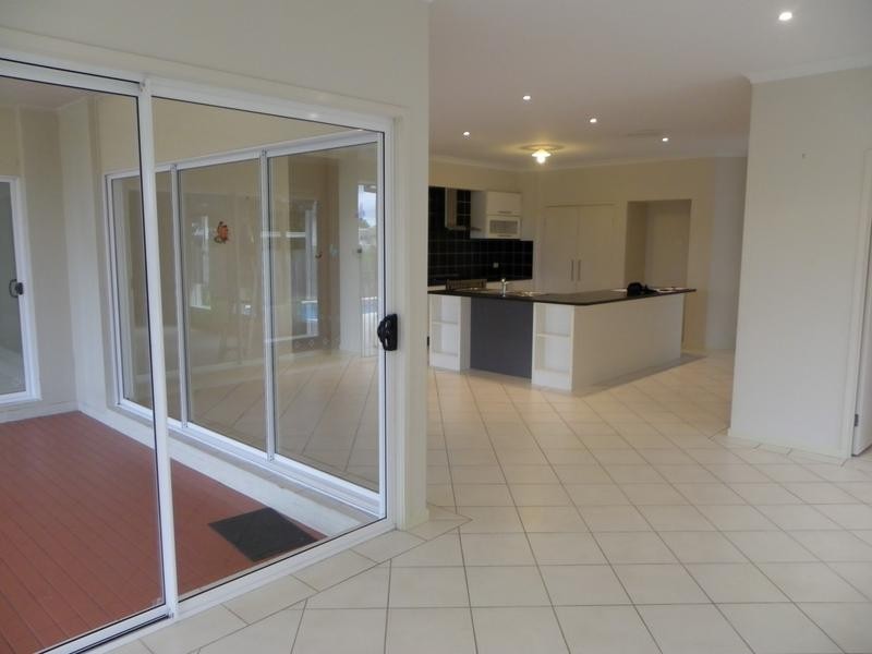 34 Wallaby Circuit, Pelican Waters QLD 4551