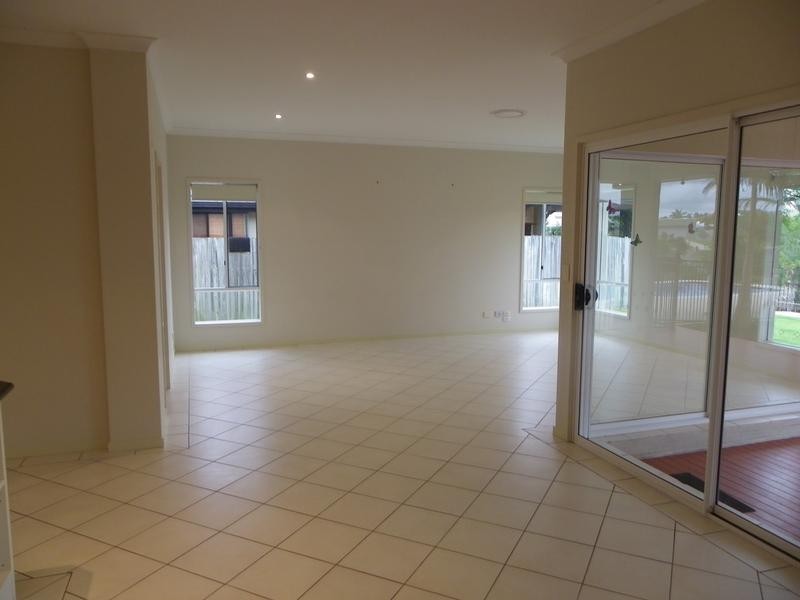 34 Wallaby Circuit, Pelican Waters QLD 4551