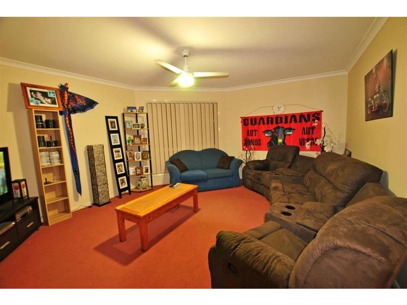 4 Lomandra Drive, Currimundi QLD 4551