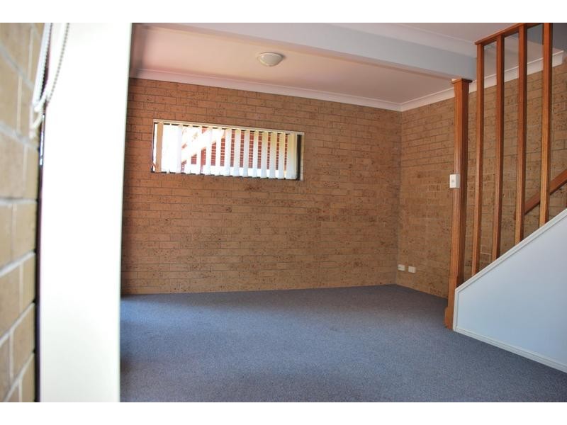 16/29 Browning Boulevard, Battery Hill QLD 4551