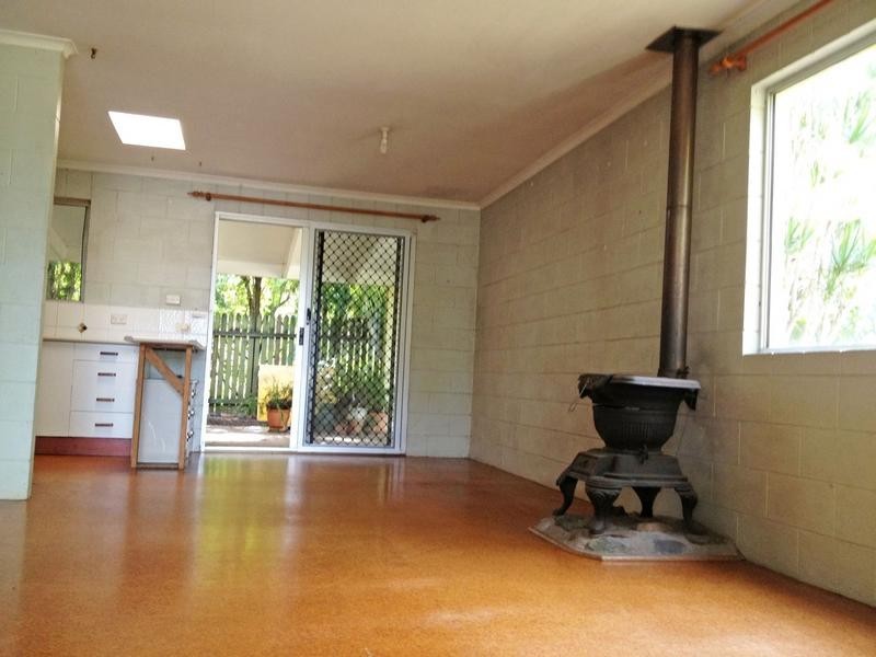 37 Pine Camp Road, Beerwah QLD 4519