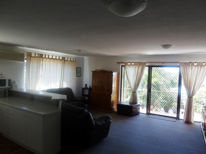 2/6 Upper Gay Terrace, Kings Beach QLD 4551