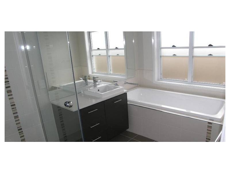 3 Genoa Circuit, Birtinya QLD 4575