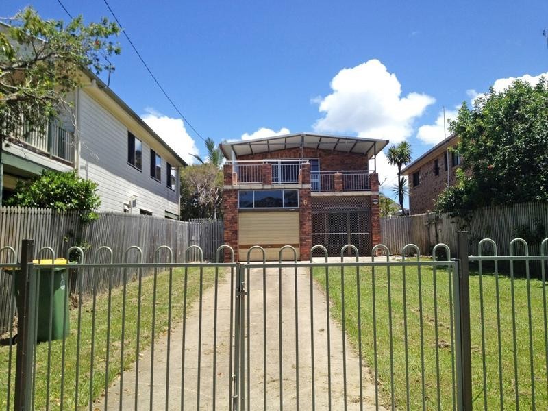 6 Ivy Street, Dicky Beach QLD 4551
