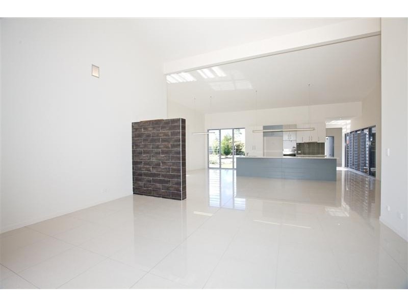 3 Tweddell Drive, Pelican Waters QLD 4551