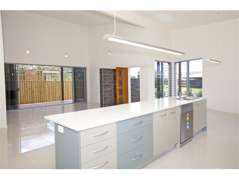 3 Tweddell Drive, Pelican Waters QLD 4551