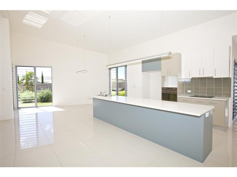 3 Tweddell Drive, Pelican Waters QLD 4551