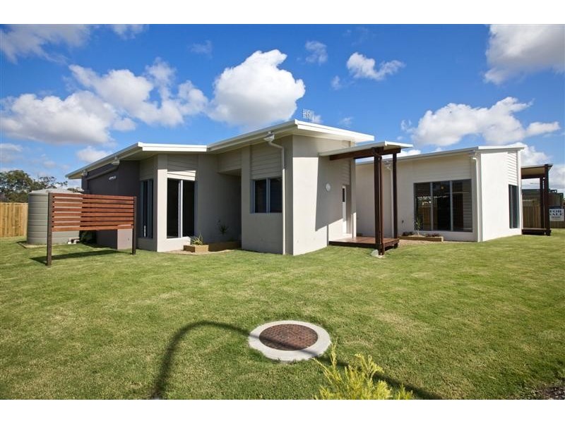 3 Tweddell Drive, Pelican Waters QLD 4551