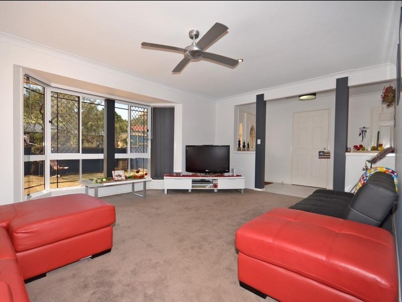 1 St Helena Street, Little Mountain QLD 4551