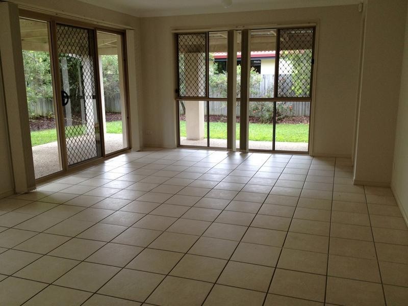 15 Campbellville Circuit, Pelican Waters QLD 4551