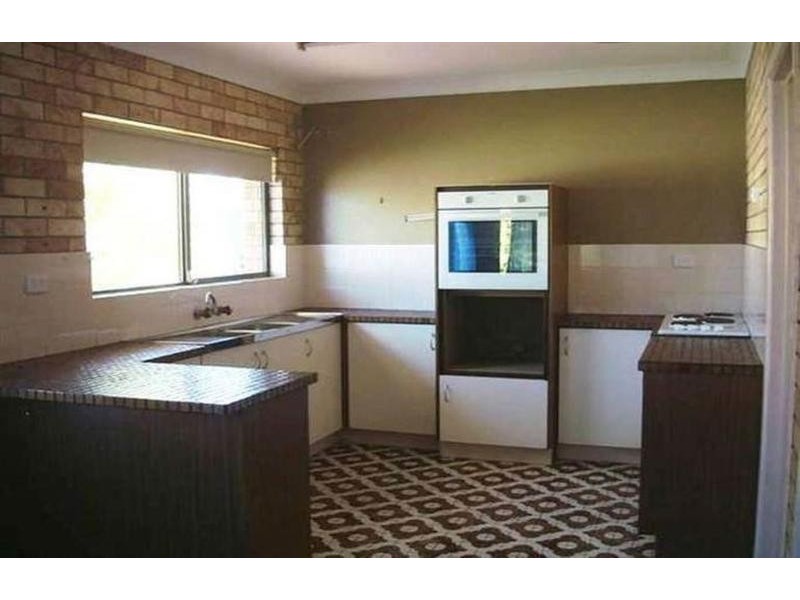 28 Booker Parade, Golden Beach QLD 4551