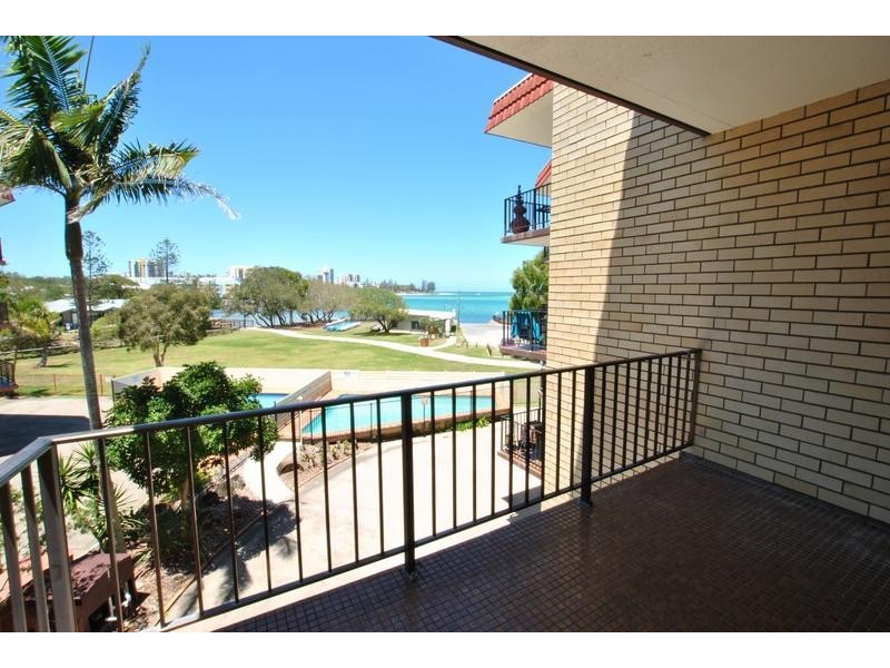 6/13 Landsborough Parade, Golden Beach QLD 4551