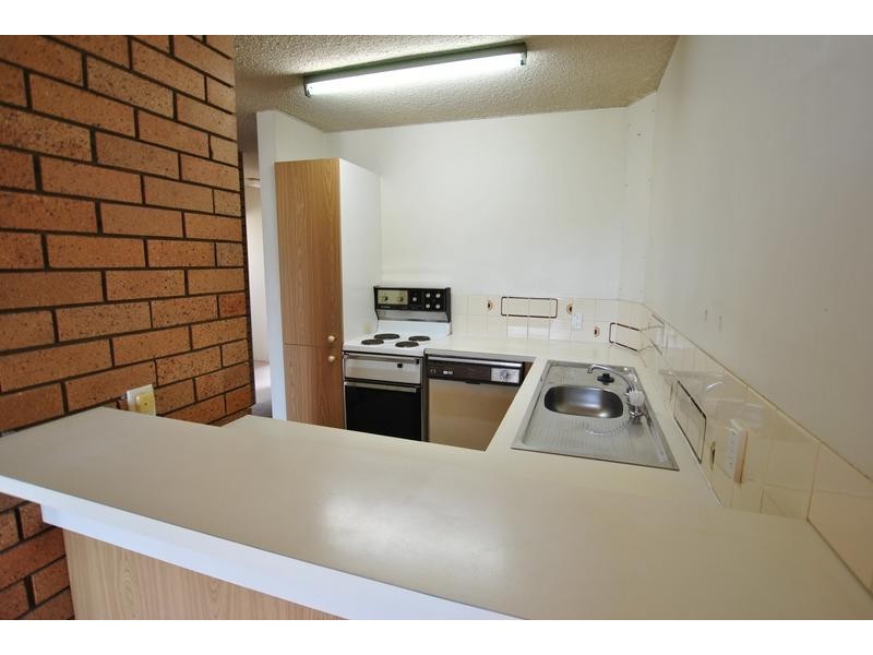 6/13 Landsborough Parade, Golden Beach QLD 4551