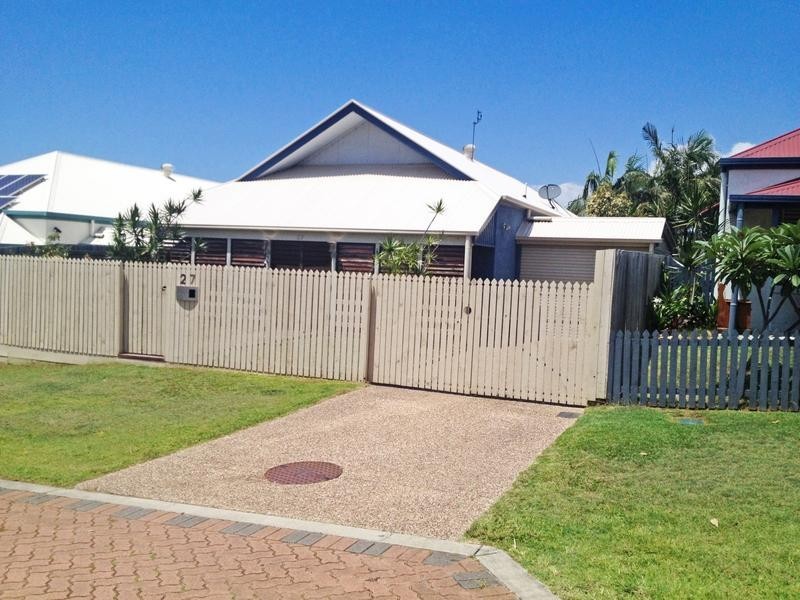 27 Samson Circuit, Caloundra West QLD 4551