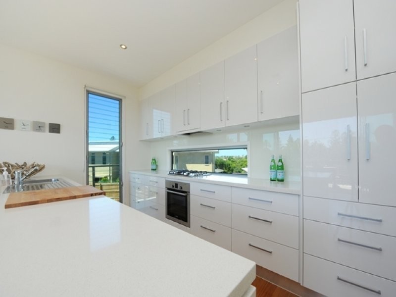 4 Mackay Street, Dicky Beach QLD 4551