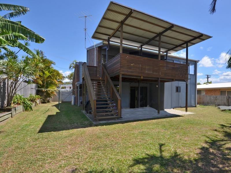 2 Anzac Street, Battery Hill QLD 4551